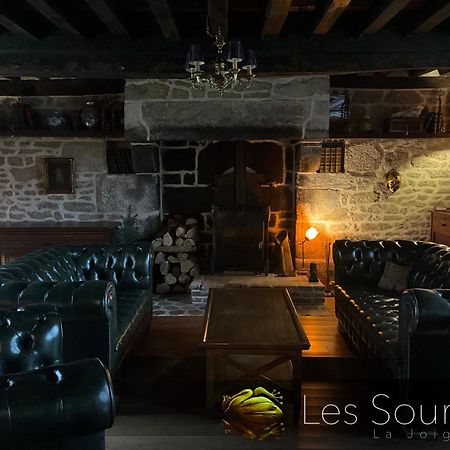 Les Sources Bed & Breakfast Sainte-Marguerite-de-Carrouges Exterior photo